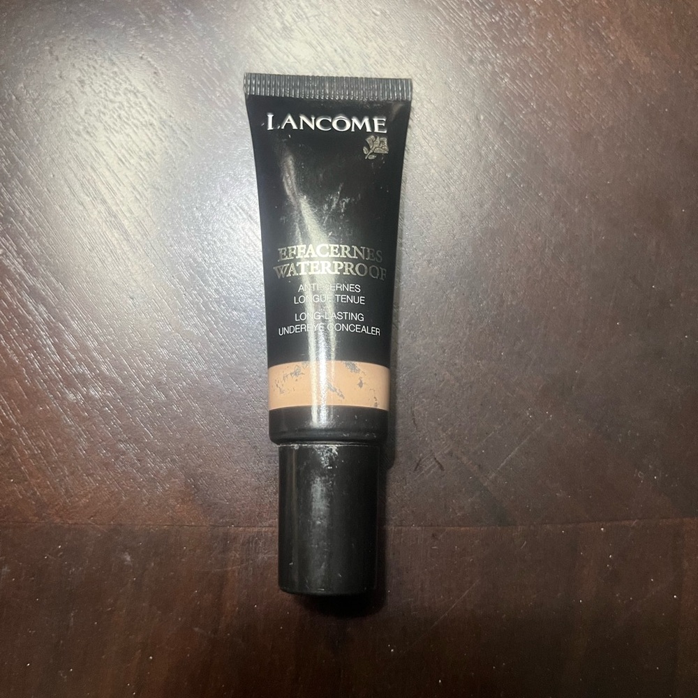 Lancome Effacernes Waterproof Concealer - 220 or 330 Clair